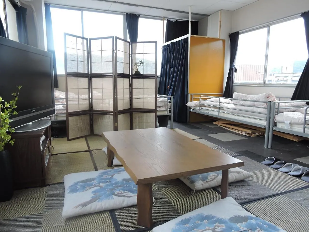 Kyoto Guest House Ninja